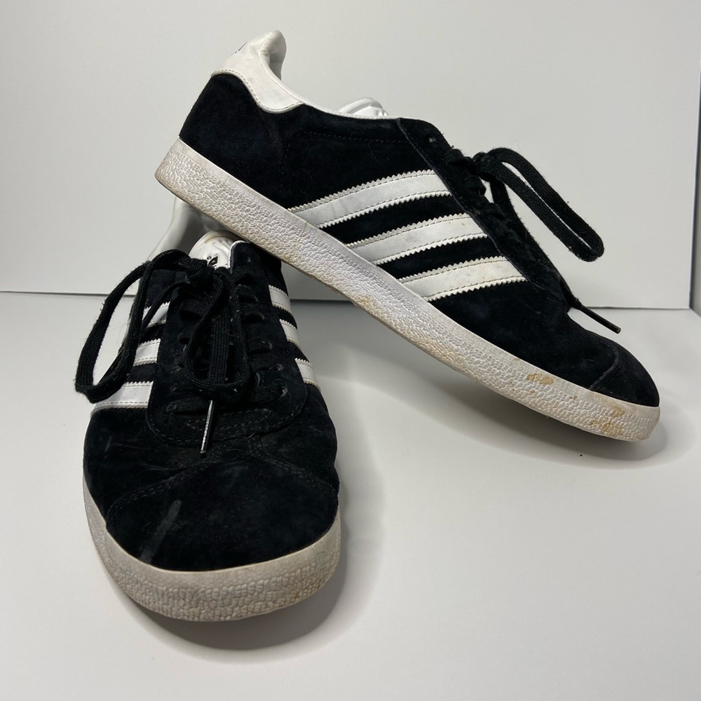 Adidas Gazelle Sneakers
